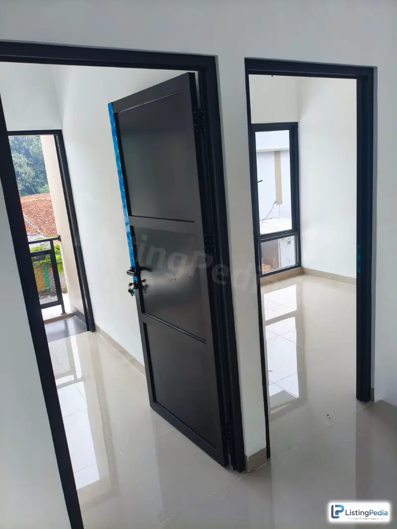 Rumah Cluster Baru 2 Lantai Siap Huni di Cipayung Kota Depok Dekat Stasiun Citayam — foto 3