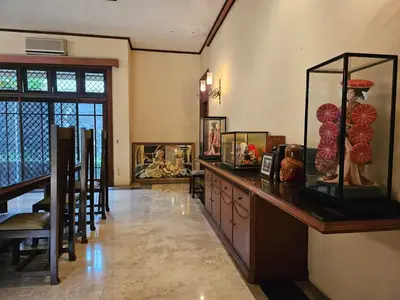 Rumah Asri Dibawah NJOP di Kawasan Patra Kuningan Jakarta Selatan