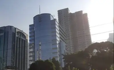 Gedung Kantor 14 Lantai di Gatsu