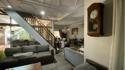 Rumah 2 Lantai Patal Senayan Owner Bu