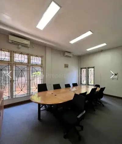Dijual Gedung Warehouse 2 LT Warung Buncit