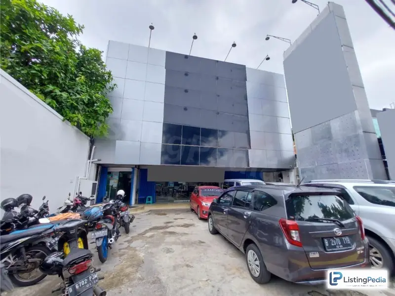 Gedung 3 Lantai + 4 Lantai Rooftop untuk Jemuran dan Lain Sebagai Nya — foto 3