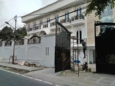 Dijual Rumah 2 Lantai di Daerah Cempaka Putih Barat - Jakarta Pusat