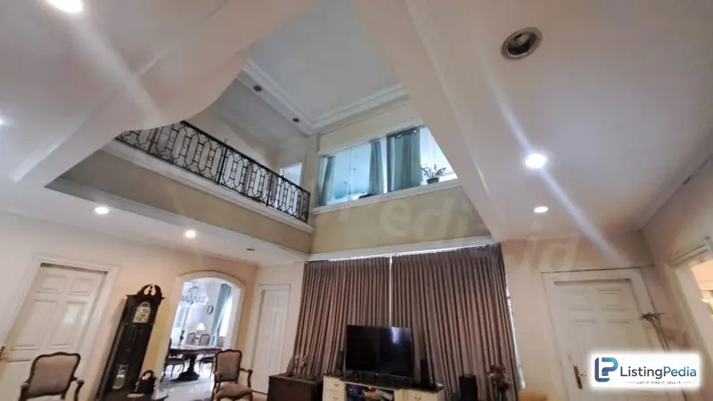 Dijual Rumah Dipati Unus Kebayoran Baru — foto 3