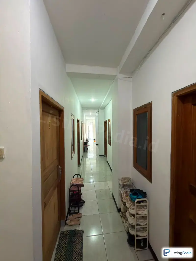 Dijual Rumah Kost Putri di Jakbar — foto 1