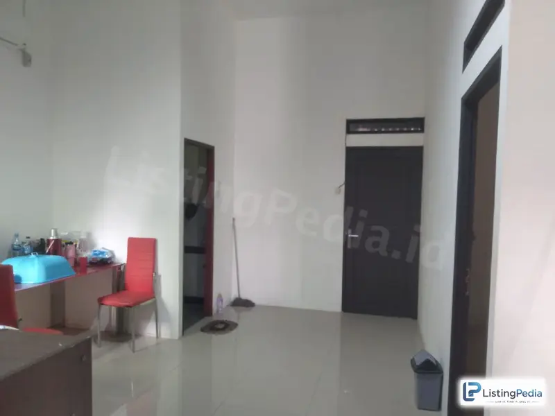 Rumah & Isinya di Jl Petani (Danau Sentarum) — foto 1