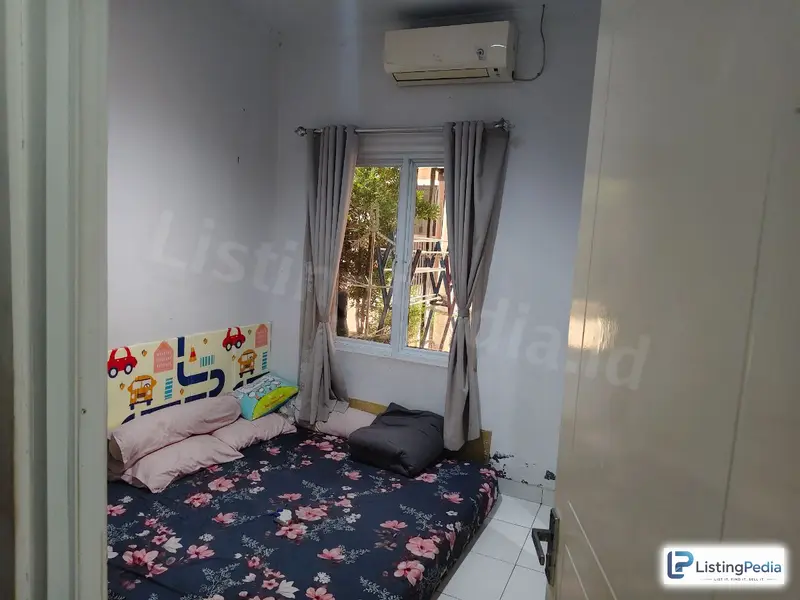 Take Over Rumah Dekat Stasiun Cisauk — foto 1
