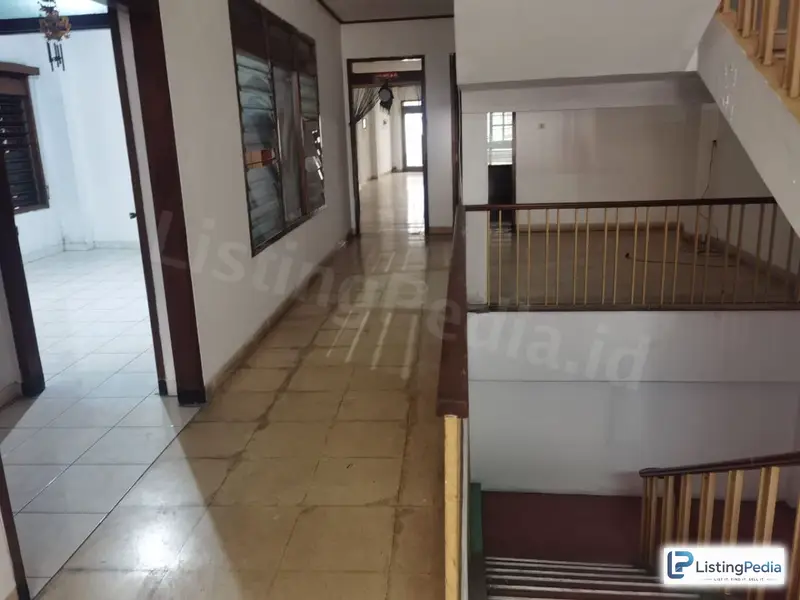 Dijual Ruko Bawah NJOP Gambir JKT — foto 3
