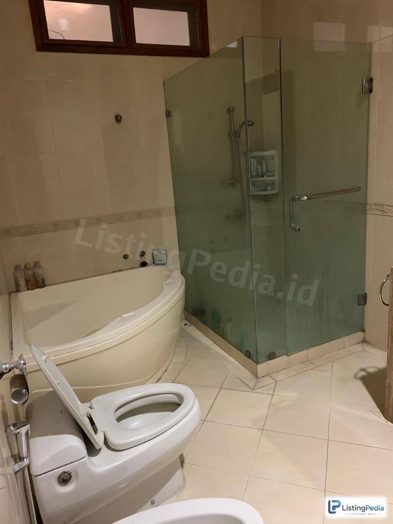 DIJUAL MURAH RUMAH TERAWAT DI OATRA KUNINGAN JKT — foto 2