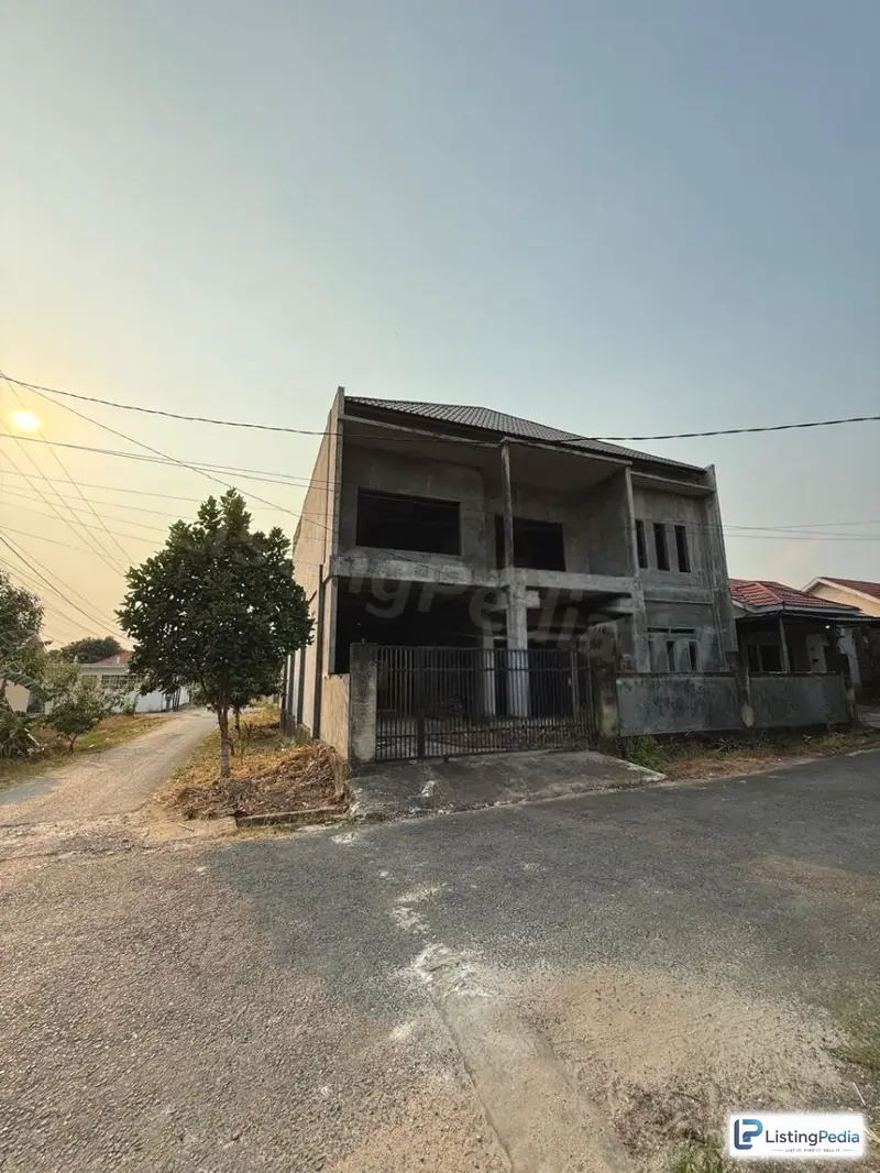 Rumah 2 Lantai Posisi Hook SHM Trikora Banjarbaru (Luas Tanah 208 M²) - Nego Sampai Jadi — foto 1